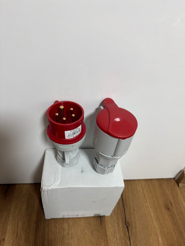 Třífázová průmyslová zásuvka + zástrčka – CEE 5PIN (400V)