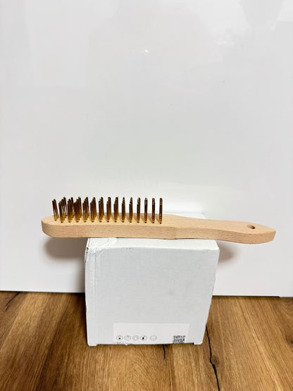 Mosazný drátěný kartáč – dřevěná rukojeť