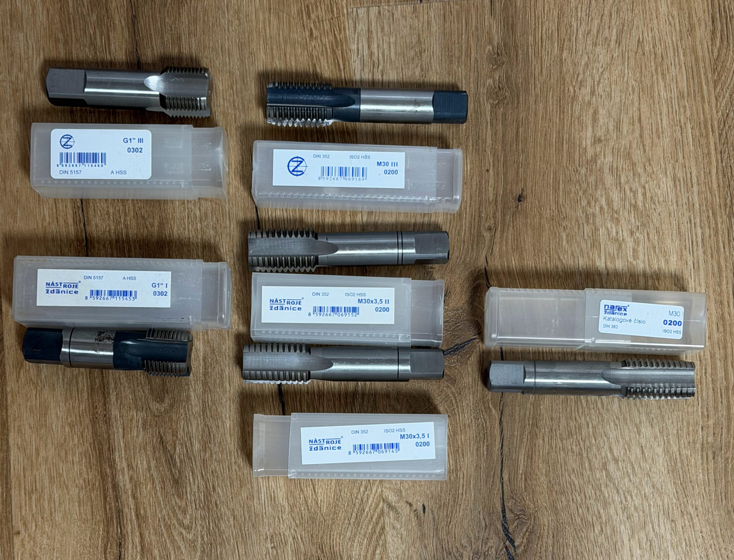 SADA PROFESIONÁLNÍCH ZÁVITNÍKŮ – HSS / ISO2 / DIN